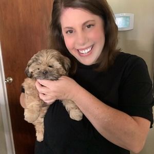 Meet your Posher, Leah